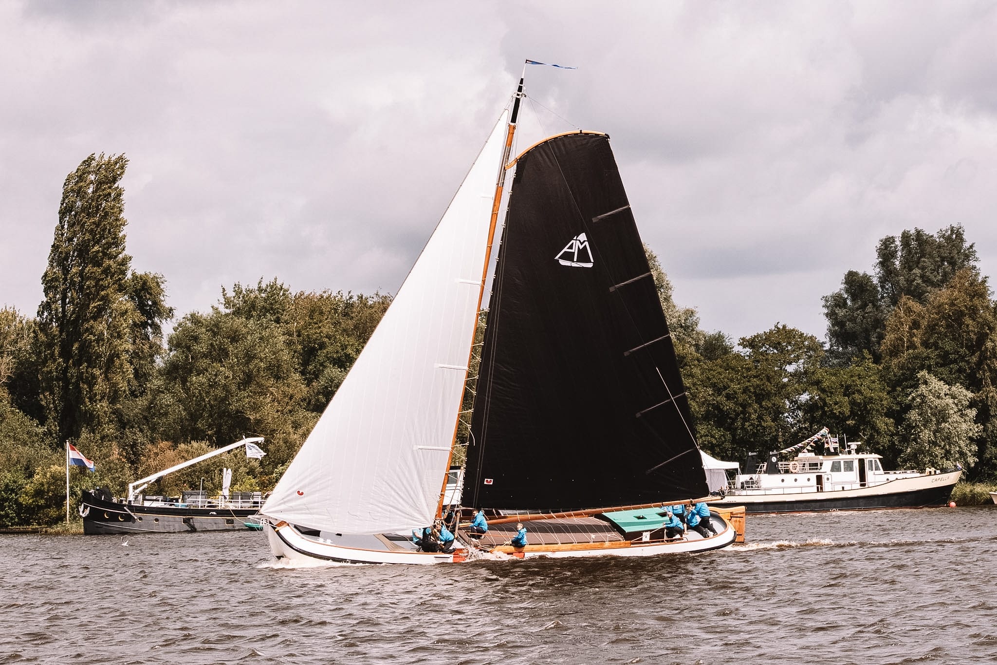 Skûtsjesilen in Friesland