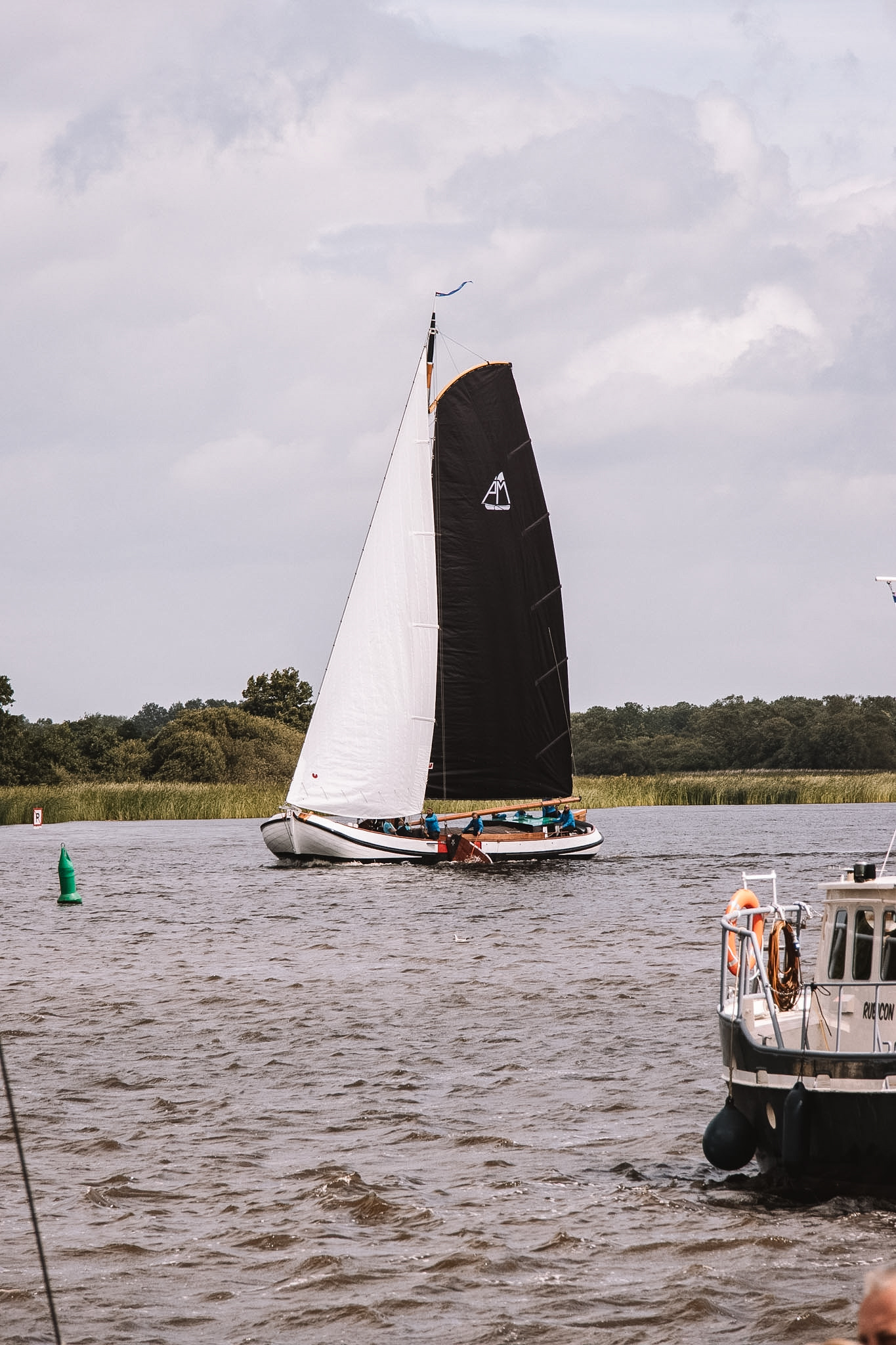 Skûtsjesilen in Friesland